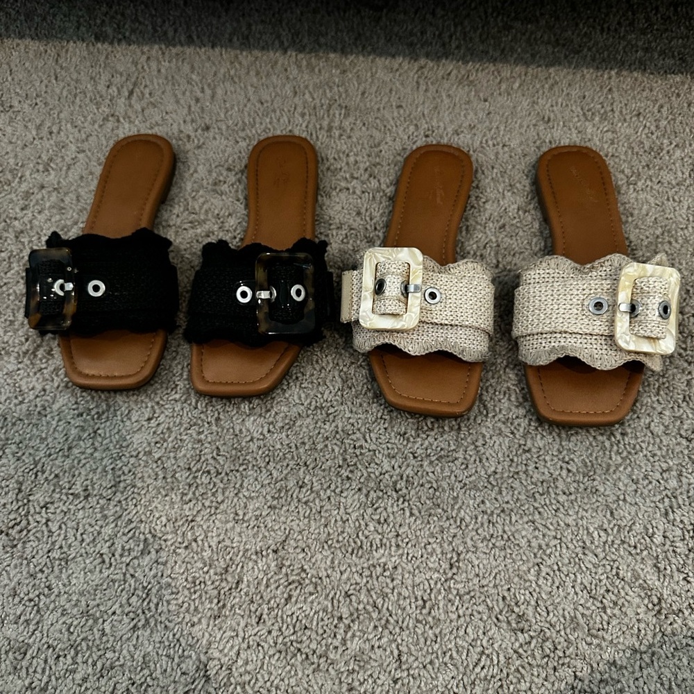 Universal Thread Black and Cream Sandals